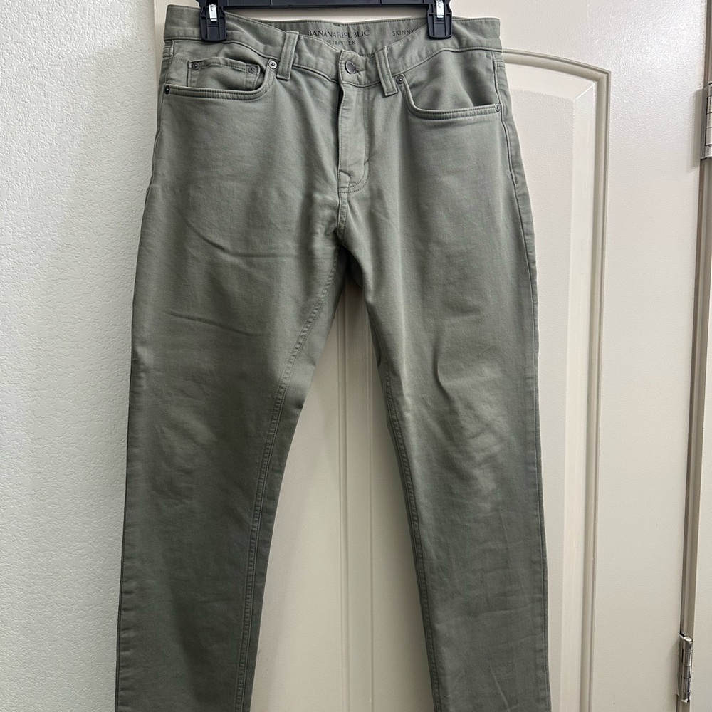 Banana Republic Traveler pants 32x30